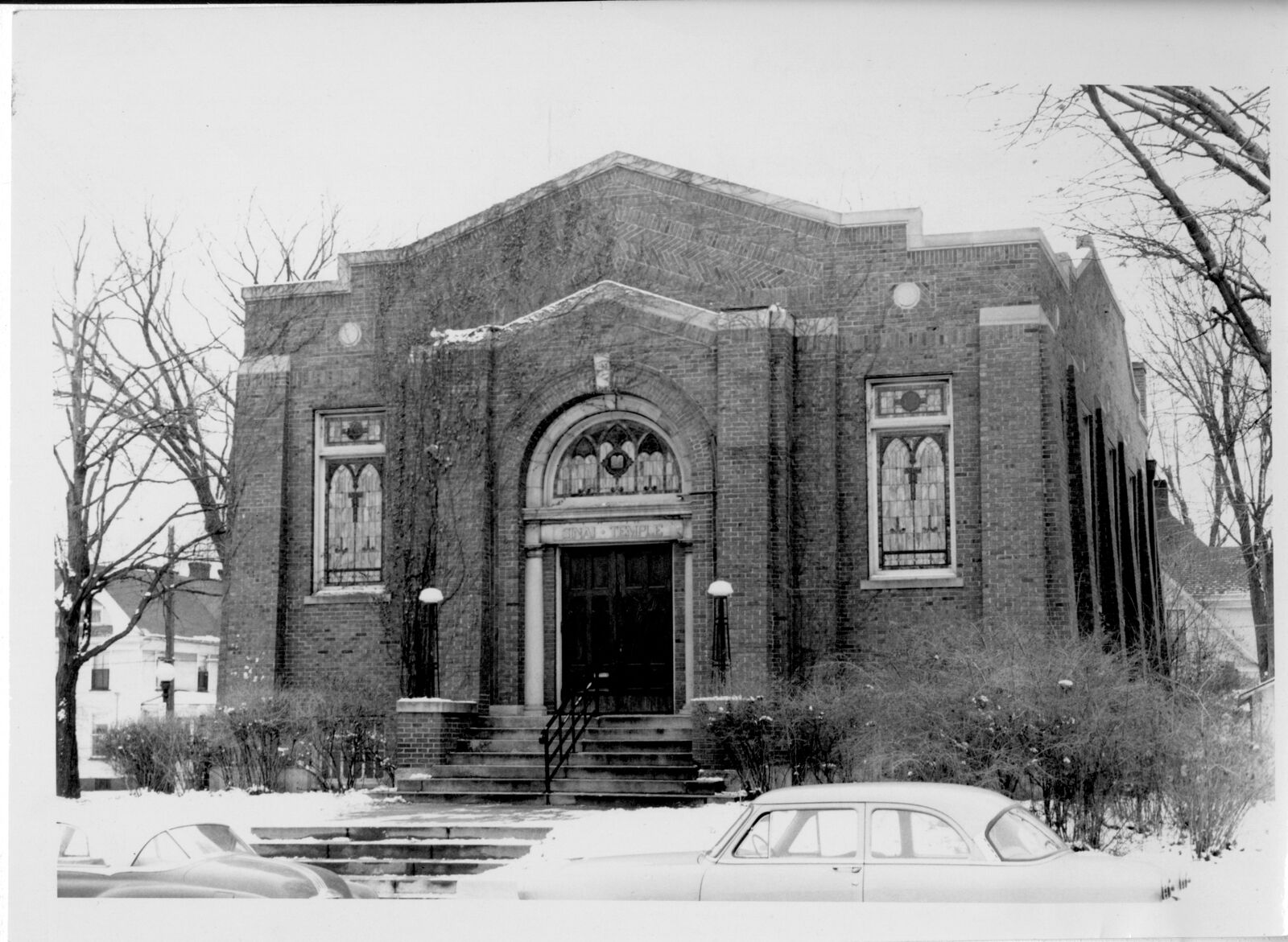 Sinai Temple: A Sanctuary Of Jewish Life In Champaign, Illinois