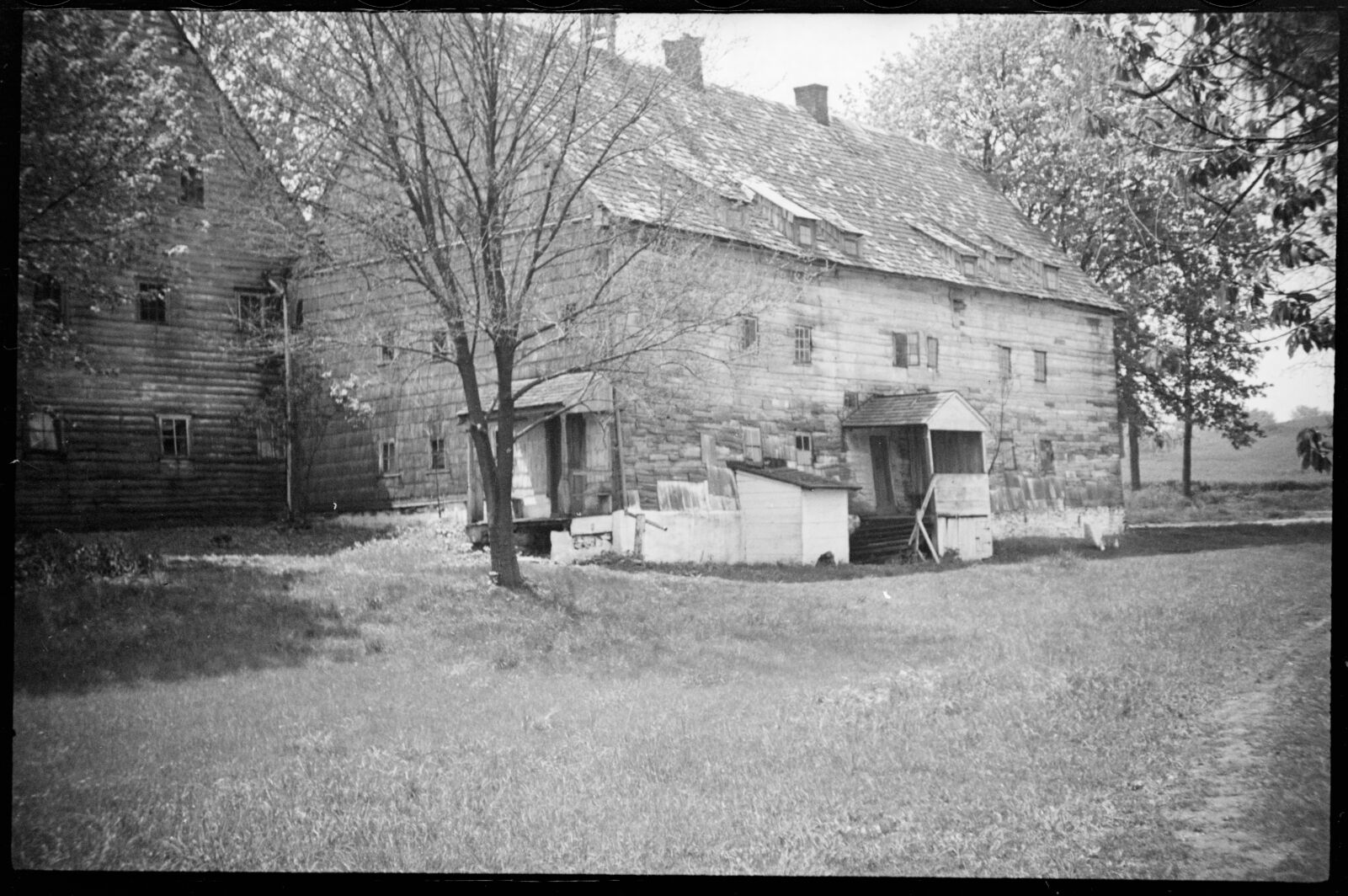Ephrata, Pennsylvania View 22 Digital Collections at the University of Illinois at Urbana